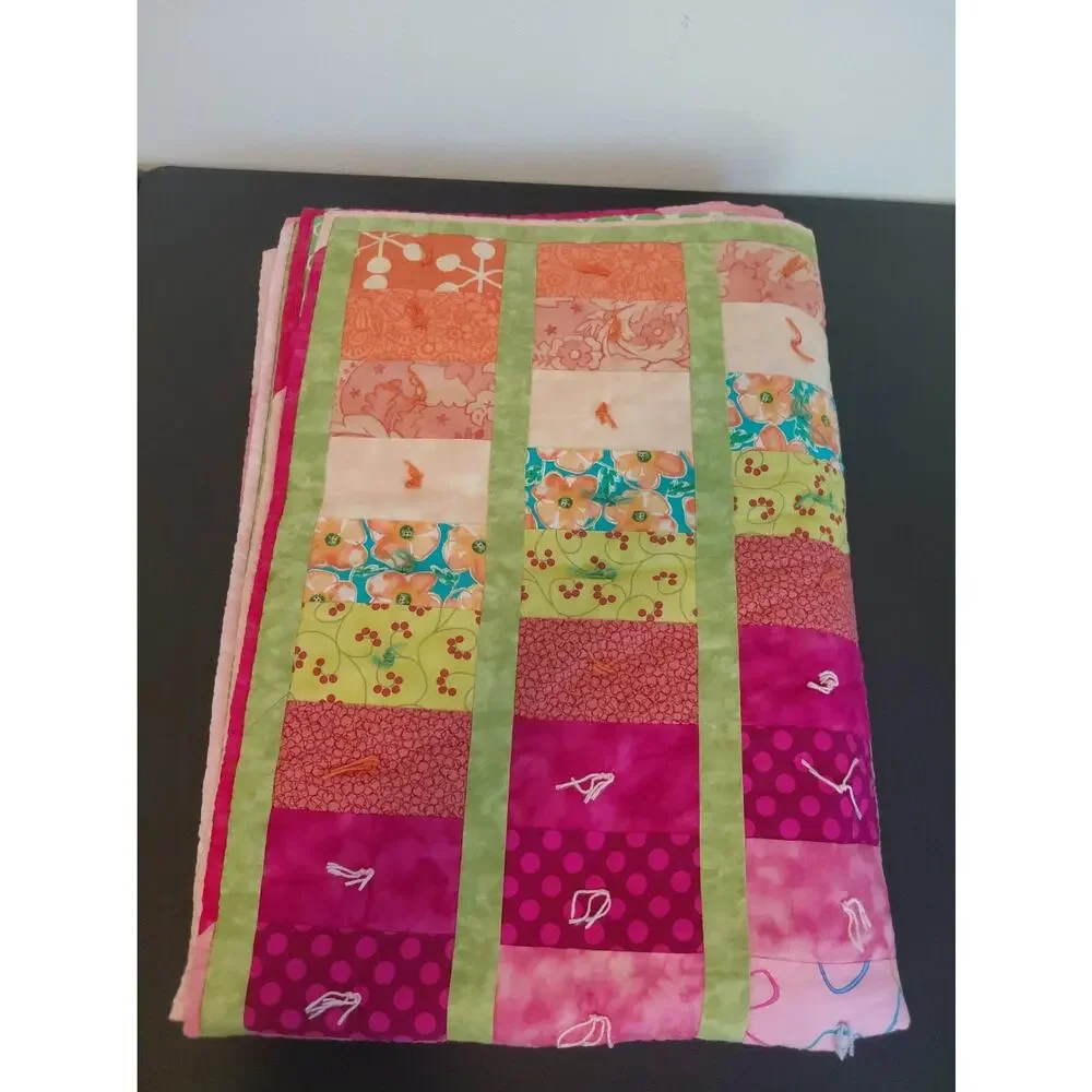VTG Handmade Patchwork Quilt Cotton Floral Pink Green Cottagecore 45X62 Girly